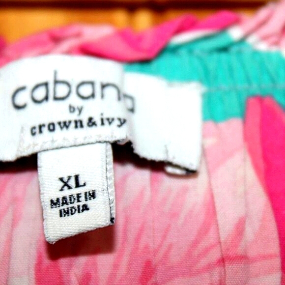 Cabana by Crown & Ivy Floral Print Shorts - Size XL - Picture 5 of 5